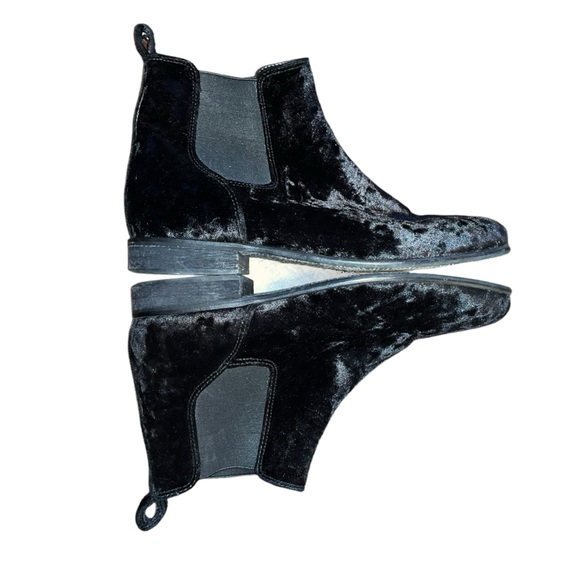 Urban Outfitters Velvet Chelsea Boots Size 9 - Picture 4 of 7